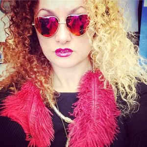 Meet your Posher, Geanina